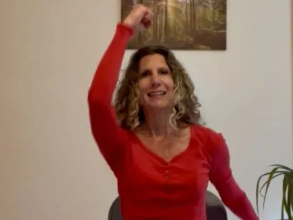 Simple Seated Reach & Lift Flow