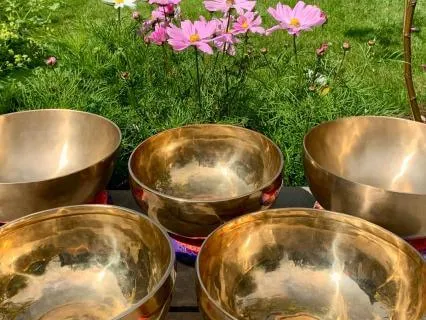 Singing Bowls Of The Spheres