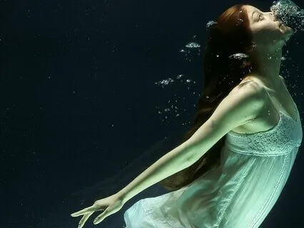 Music To Heal Your Feminine Energy - Siren Vocals