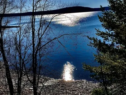 Sit By Me, Let Us Dream Together