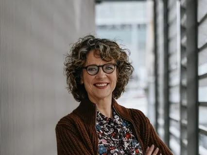 Sitting Meditation 1 - Breath And Body