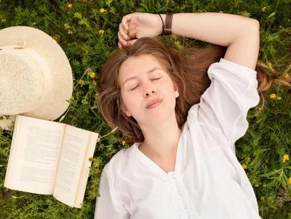 Sleep For A Calm Mind: Anxiety Relief And Quiet Thoughts