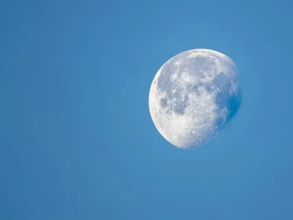 For Sleep: My Monday Night (The Moon)