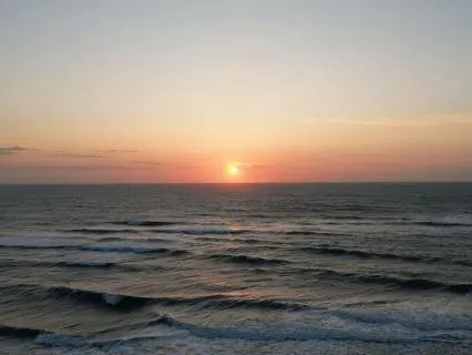 Sleep Music And Ocean Waves – Sunset Over The Ocean