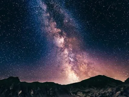 Sleep Music With Gentle Binaural Beats