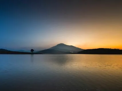 Sleepy Nights by the Ocean