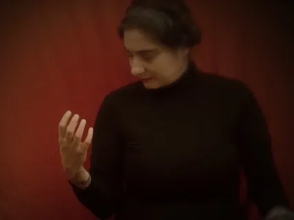 "Sleight Bell" Hand Meditation | The Feldenkrais Way