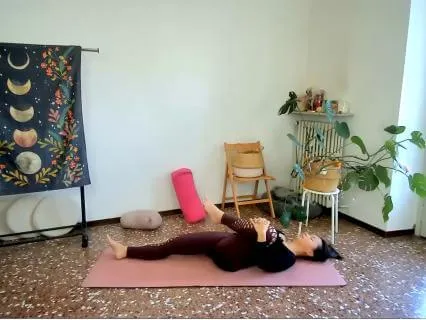 Slinky Spine & Spacious Hips: Prop-Free Yin Yoga (25 min)