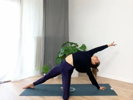 Slow & Mindful Vinyasa Flow For Stress Relief
