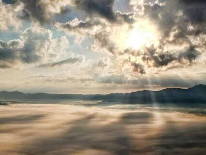 Soak In The Presence Of The Divine