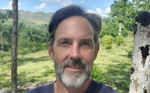 Social Media-Good Or Bad? LL&L LIVE 12-6-21