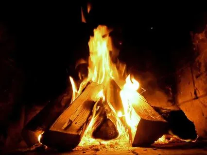 Soft Piano And Fireplace Sleep Sounds