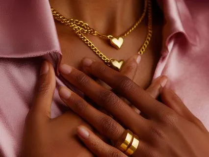 Soften, Soothe, Allow - 6 Minute Self-Compassion Practice