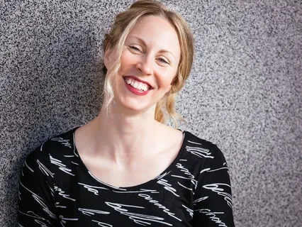 Solar Plexus Chakra Practice To Connect With The Breath, Body & Mind