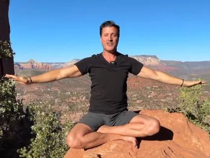 Somatic Sleep Reset: 2-Minute Calming Flow
