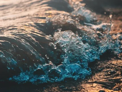 Sonic Water Waves (Binaural Beats)