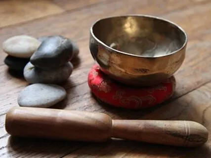 Sonidos Binaurales con Cuencos Tibetanos