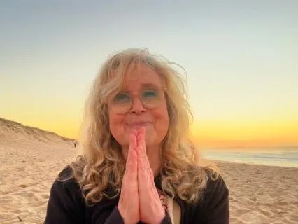 Soothing Vocal Toning | Voice Yoga By The Ocean