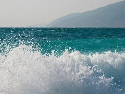 Soothing Waves For Deep Sleep