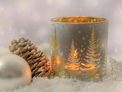 Soulful Carols & Gentle Rain: A Calm Christmas Journey