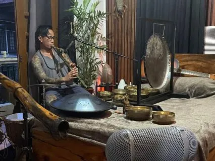 Sound Bath Sessions 033: LJ Navera