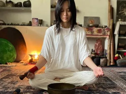 Sound Bath Sessions 220: Fei Jen Tsai