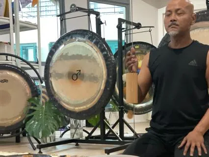 Sound Bath Sessions 236: Azmi Samdjaga
