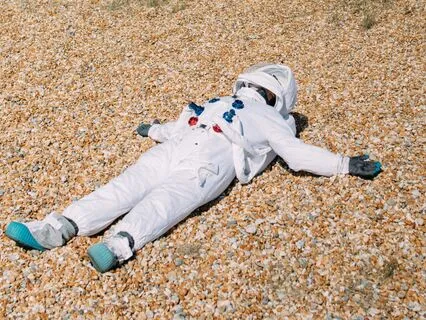 Space Explorer : A Sleepy Journey To The Stars