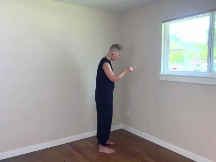 Standing Yielding, Bouncing & Spinal Rolling