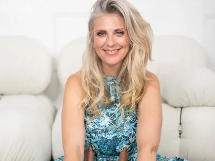 Step By Step Baby Massage Routine For The Legs