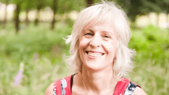 Still The Mind Through Body Awareness  - 5 Minute Daily Insight