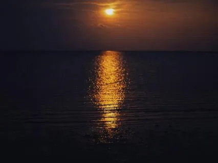 Still Your Racing Thoughts — 432 Hz Theta For Broken Nights