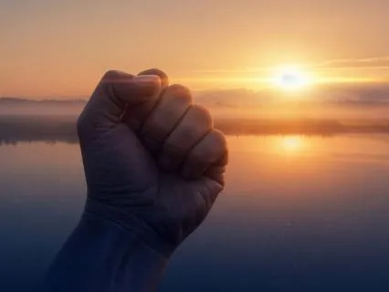 Stoic Morning Practice: Stop Dreading Day Before It Starts