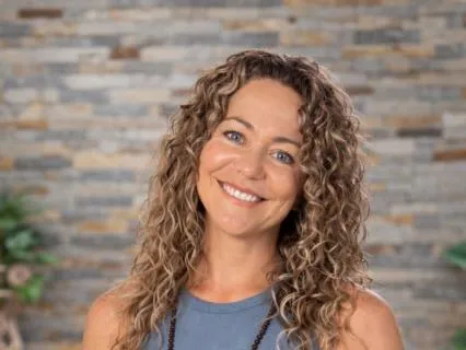 Stomach & Spleen Meridian Yin Yoga | Digestion & Calm