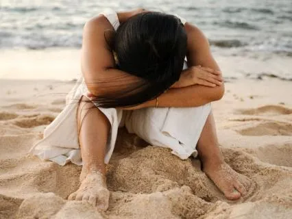 Stop The Spiral: 8-Minute Grounding Meditation For Anxiety