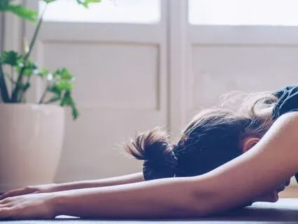 Stretch, Shake, Sigh & Stillness, 14 Minutes