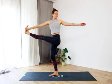 Strong & Powerful Vinyasa (Intermediate Level)