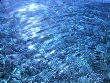 Subaqua (25 Minutes)