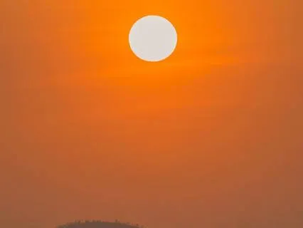 Sunlight Meditation: Release Tension & Restore Energy