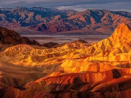 Sunlight On Desert Ridge