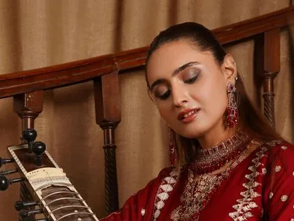 Sunlight Over Varanasi, India Spirit Instrumental