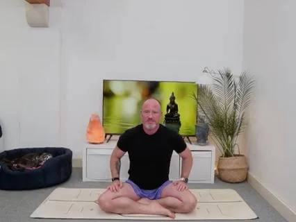 Sunrise Yoga Flow | Calm, Energy & Daily Reset