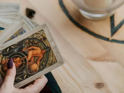 Tarot: This Is How You Manifest Everything You Desire