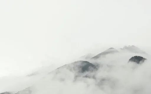 Ten Minutes Of Spacious Stillness