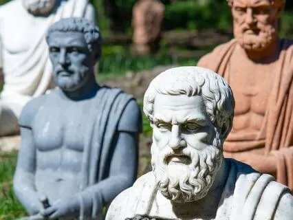 The 4 Stoic Virtues: A Path To Inner Strength & Balance