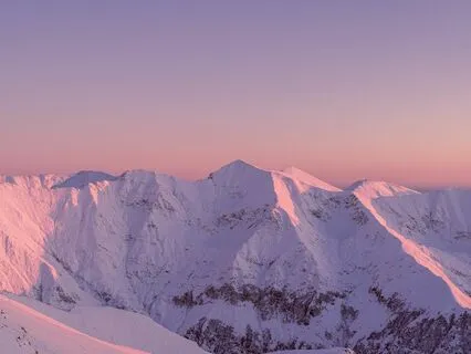 The Artist Is A Messenger For Love