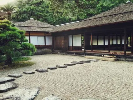 The Empty Teacup And The Mountain Path (A Zen Short Story)