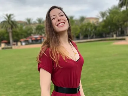 The Equal Weight Of Thoughts: From Grip To Spacious Freedom