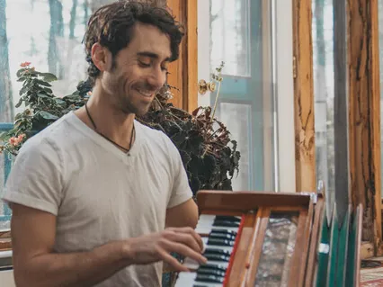 The Gift Of Pausing Relaxation With Live Music