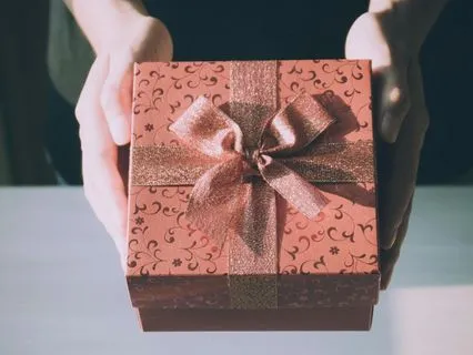 The Gift Of Presence: Mindful Gratitude